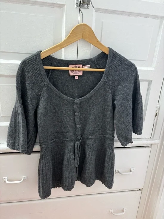 Juicy Couture Gray Cashmere Wool Peplum Short Sleeve Scoop Neck with Pink Label - Picture 1 of 7